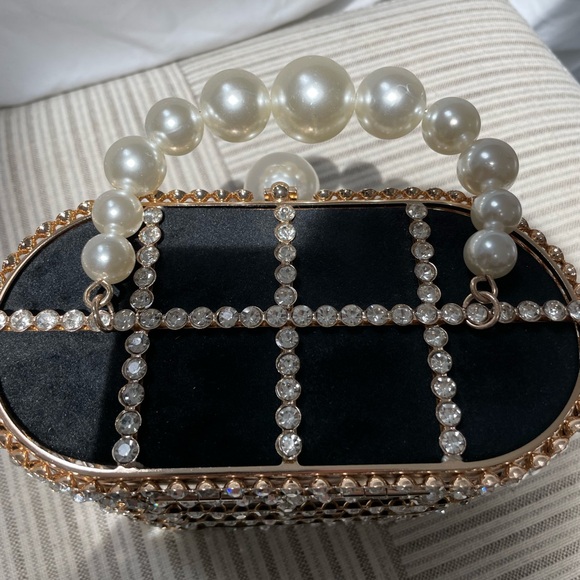 Synthetic Pearl Top-Handle Metal Bucket Bag Crystal Evening Purse (used once) - Picture 8 of 8